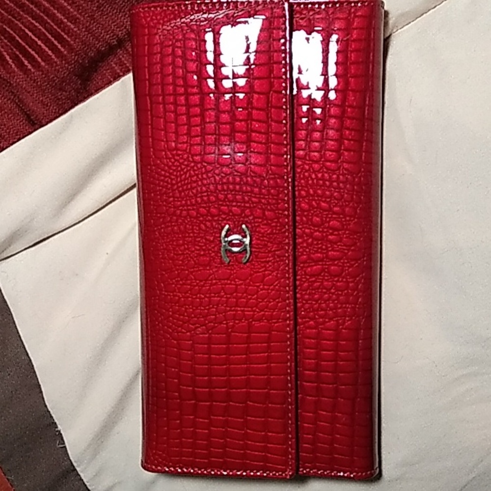 Chanel wallet